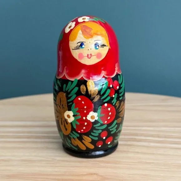 Russian Matryoshka Nesting Dolls Hand-Painted Wooden Set Of 5 Floral Red Black - Picture 2 of 8